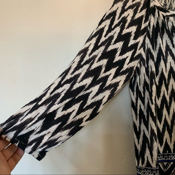 Lucky Brand 3/4 sleeve black & cream top * Small - Picture 4 of 12
